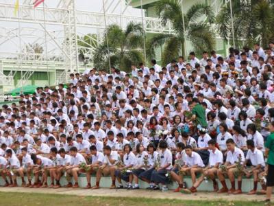 วันแห่งศักดิ์ศรี เวทีแห่งเกียรติยศ
