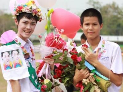วันแห่งศักดิ์ศรี เวทีแห่งเกียรติยศ
