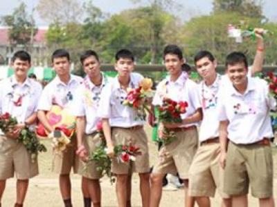 วันแห่งศักดิ์ศรี เวทีแห่งเกียรติยศ