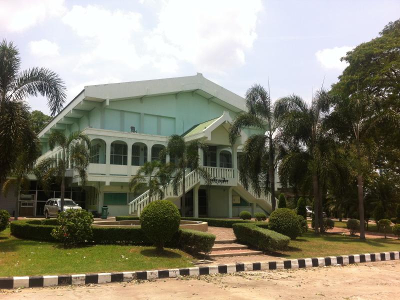 อาคารสำคัญในโรงเรียน