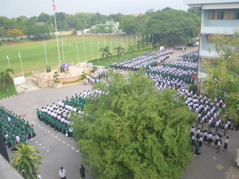 เพชรพิทยาคม สมัยที่ยังไม่มีโดม