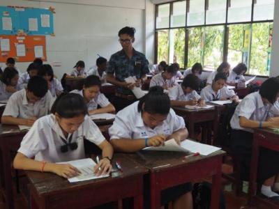 โรงเรียนเพชรพิทยาคม จัดสอนปรับพื้นฐาน ม.1 และ ม.4